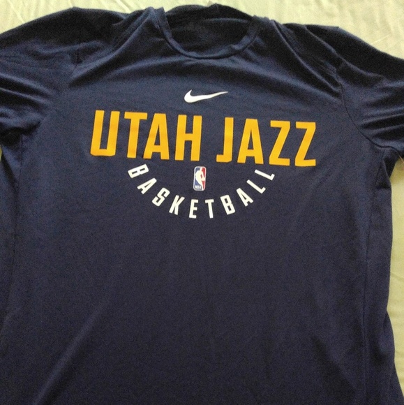 Mens Nike Player Issued Practice Shooting Shirt L - Picture 2 of 3